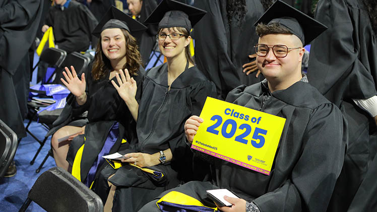 College of Medicine commencement photo